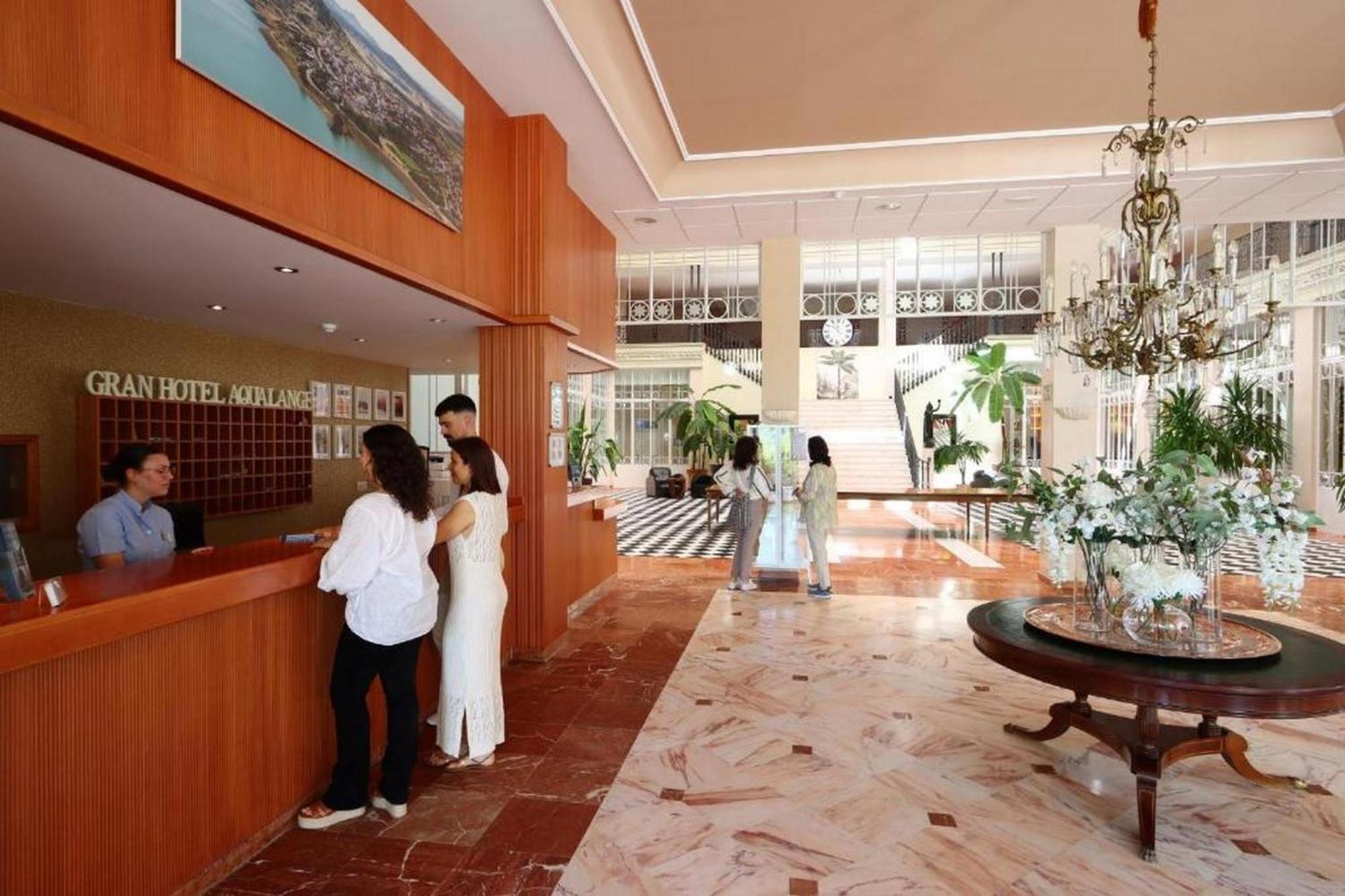 Gran Hotel Aqualange - Balneario De Alange Exterior foto